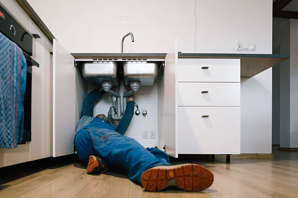 Professional Leak Detection technician working in Walton, WV